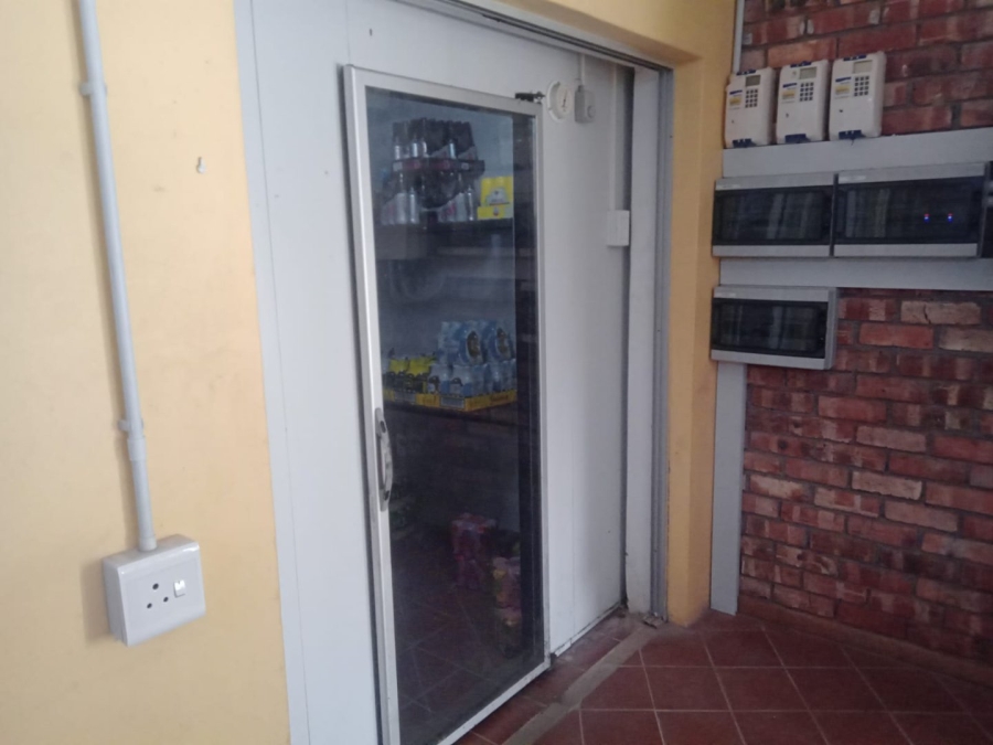 Commercial Property for Sale in Paradise Beach Eastern Cape